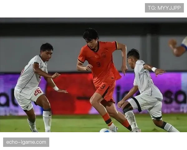 足球教练盛赞球队表现,年轻球员潜力引瞩目