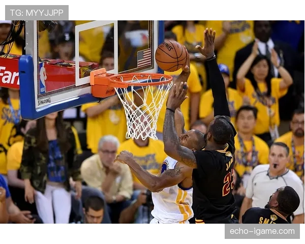 范戴克持续保持关键表现，绝妙拦截与抢断助力球队稳固防线