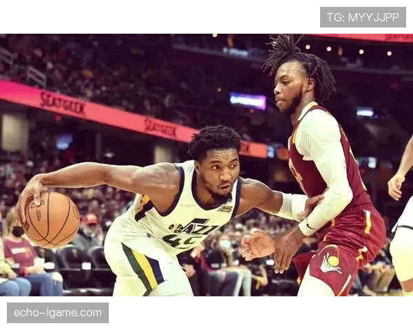 米切尔无球跑动占比提升，拉开骑士外线空间效率